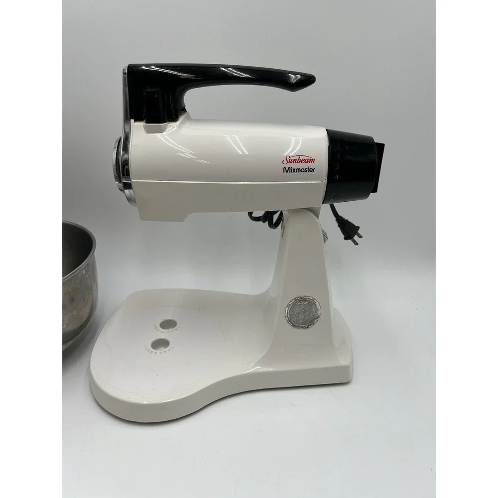 Vintage Sunbeam Mixmaster Stand Mixer | 2 Bowls, Beaters & Dough Hooks | Works!!